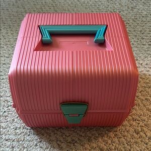 Sassaby by Caboodles Pearlized Pink and Teal makeup case vintage